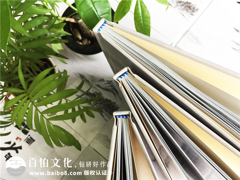畢業(yè)紀(jì)念冊個人主頁設(shè)計-畢業(yè)照片書設(shè)計-成都外國語