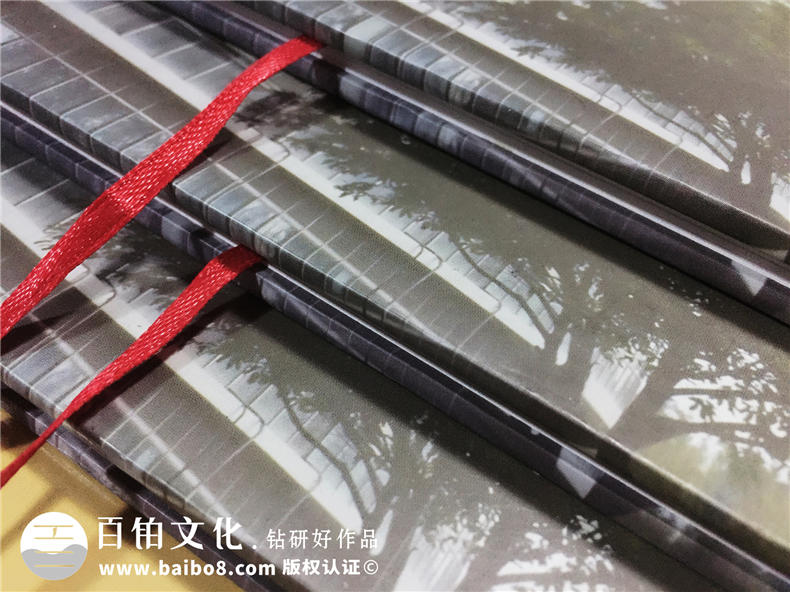 大學經(jīng)濟學院畢業(yè)紀念冊-成都同學錄制作公司