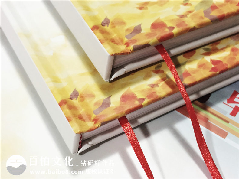 畢業(yè)同學(xué)錄設(shè)計(jì)制作(以手繪或?qū)嵟牡膶W(xué)校圖片為背景),可手寫(xiě)填信息
