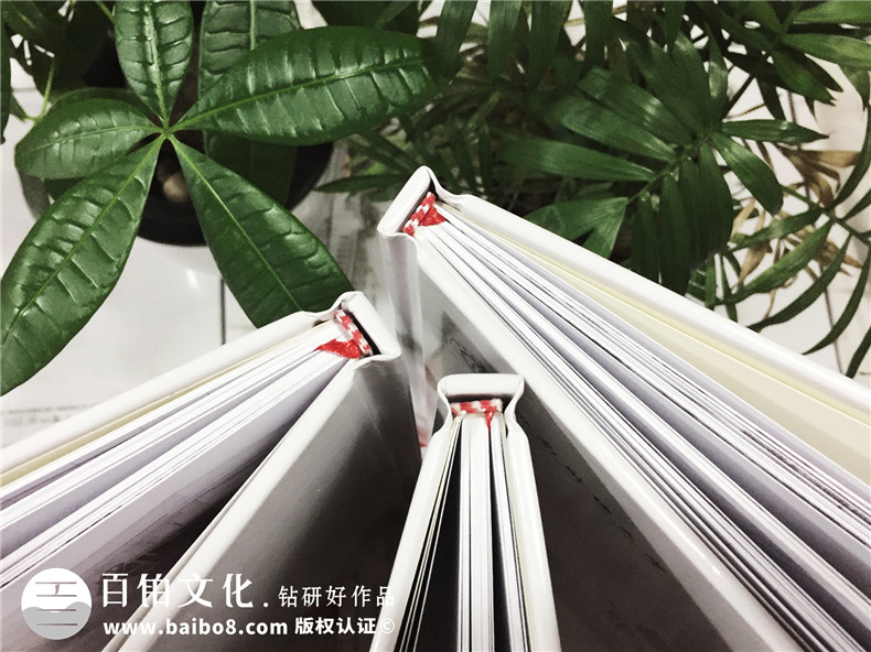 畢業(yè)紀念冊設計 具有新設計新思維 制作同學在校園的青春回憶錄