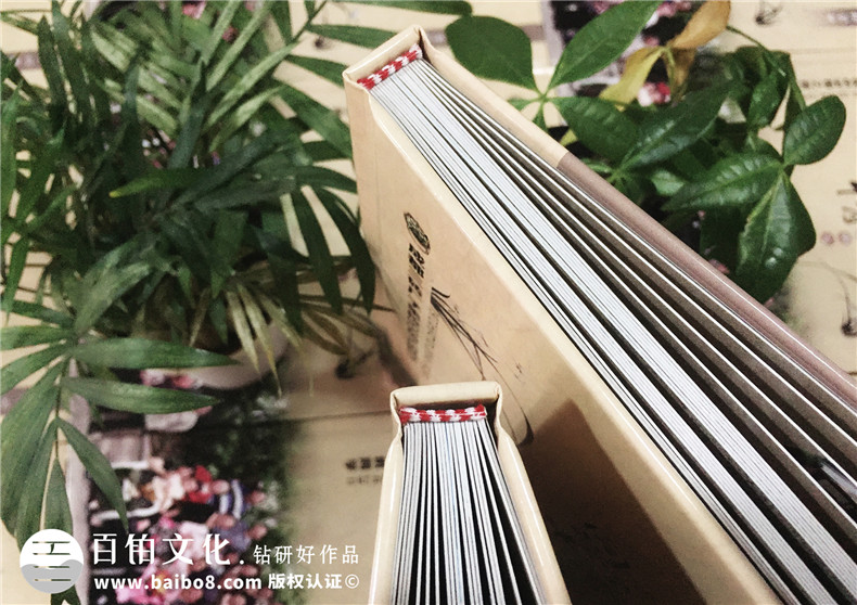 四十四周年同學(xué)聚會(huì)紀(jì)念相冊(cè),封面讓人哭成淚人-成都三磚廠子弟校