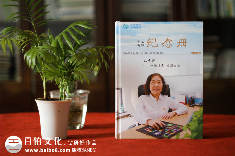 【相冊(cè)制作方法】相比電子相冊(cè),紙質(zhì)版相冊(cè)制作為什么更具優(yōu)勢(shì)第1張-宣傳畫冊(cè),紀(jì)念冊(cè)設(shè)計(jì)制作-價(jià)格費(fèi)用,文案模板,印刷裝訂,尺寸大小